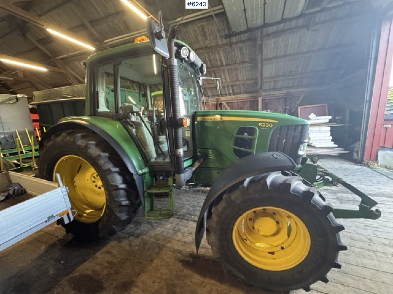 2008 John Deere 6230 Premium (114 hp) – Only 2,402 hours! - Trator: foto 1 2008 John Deere 6230 Premium (114 hp) – Only 2,402 hours! - Trator: foto 1