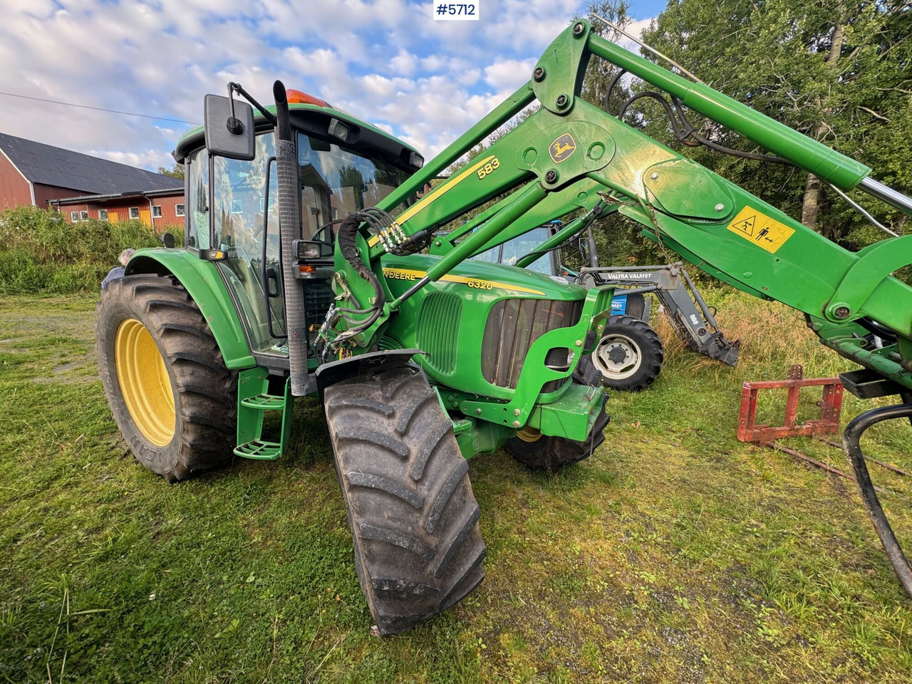 2008 John Deere 6320 SE with front loader and 2 buckets! - Trator: foto 2 2008 John Deere 6320 SE with front loader and 2 buckets! - Trator: foto 2