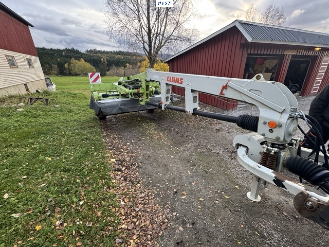 2012 CLAAS Disco 3100 TC trailed mower - Máquina para produção de feno: foto 1 2012 CLAAS Disco 3100 TC trailed mower - Máquina para produção de feno: foto 1