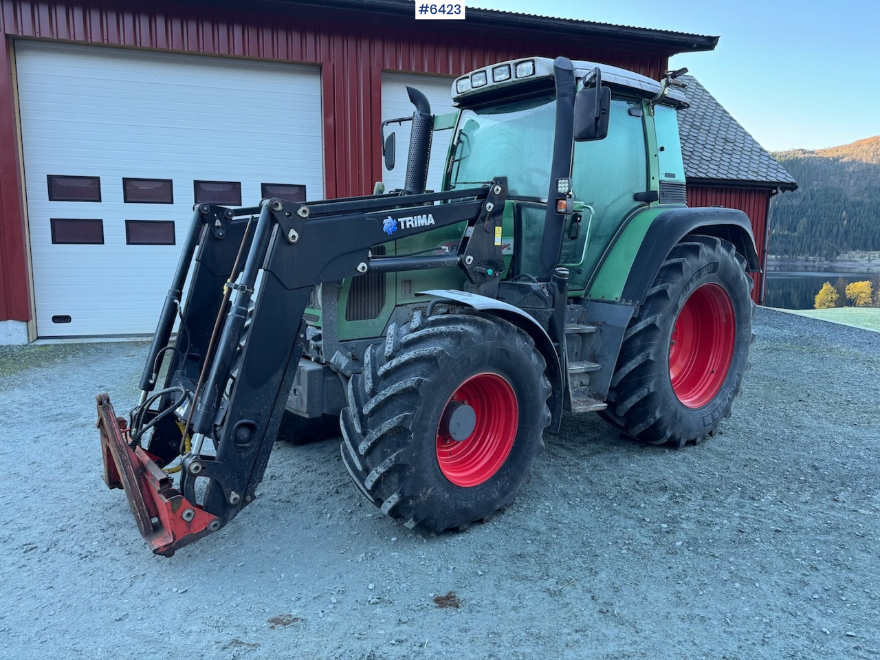 2013 Fendt 412 Vario TMS w/ front loader and plow plate. New engine! - Trator: foto 2 2013 Fendt 412 Vario TMS w/ front loader and plow plate. New engine! - Trator: foto 2