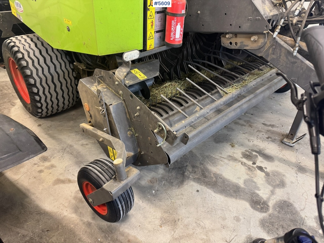 2014 Claas 764 Round Baler. - Máquina para produção de feno: foto 4 2014 Claas 764 Round Baler. - Máquina para produção de feno: foto 4