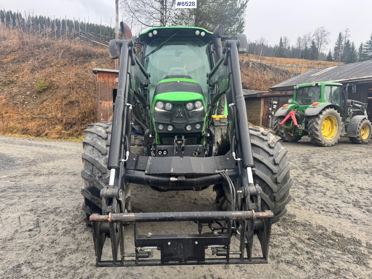 Trator 2015 Deutz-fahr 6180 Agrotron w/ Front loader and Front hydraulics. 4010 hours!: foto 11