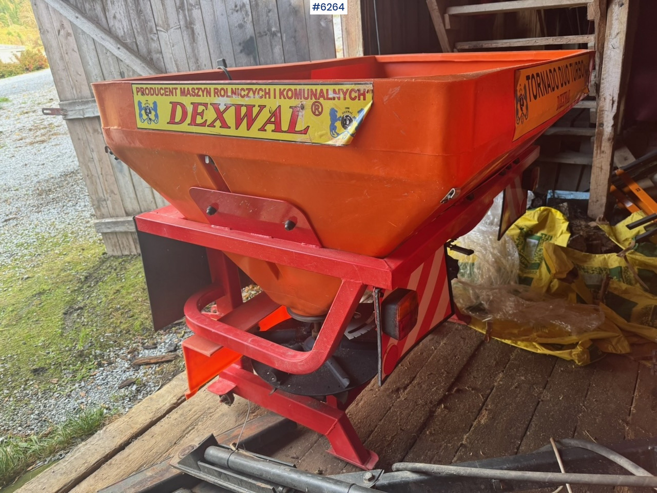 2015 Dexwal Tornado fertilizer spreader - Distribuidor de fertilizantes: foto 3 2015 Dexwal Tornado fertilizer spreader - Distribuidor de fertilizantes: foto 3