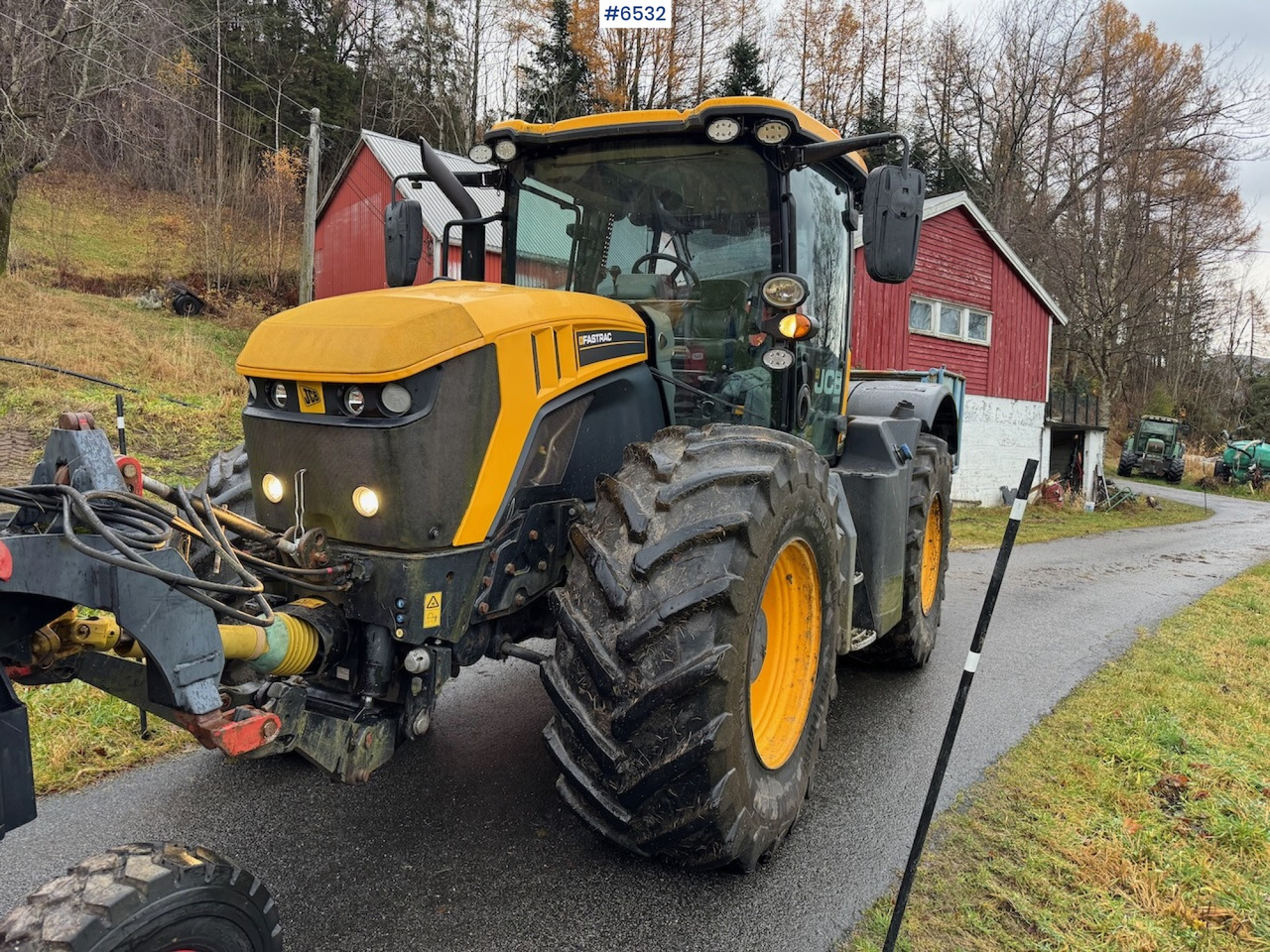 2015 JCB Fastrack 4220 w/ front hydraulics, front PTO and plow plate. Low hours! - Trator: foto 2 2015 JCB Fastrack 4220 w/ front hydraulics, front PTO and plow plate. Low hours! - Trator: foto 2