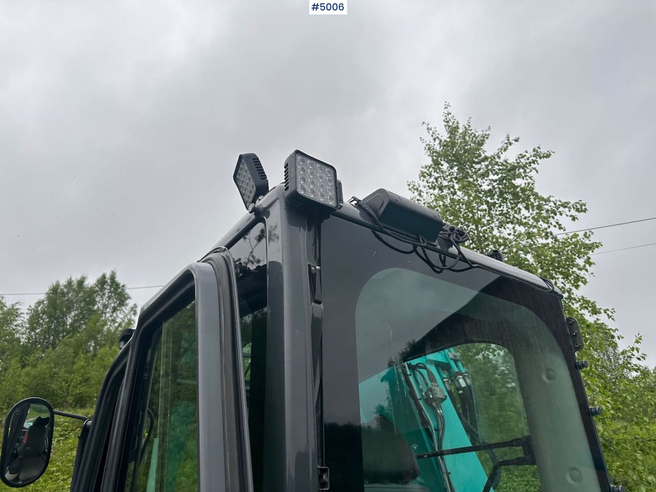 Escavadeira 2016 Kobelco SK75SR-3E excavator w/ 2 buckets, rototilt and factory new engine: foto 13