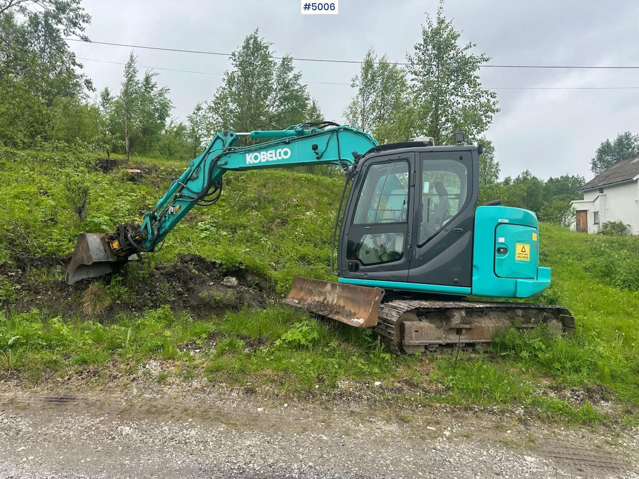 2016 Kobelco SK75SR-3E excavator w/ 2 buckets, rototilt and factory new engine - Escavadeira: foto 1 2016 Kobelco SK75SR-3E excavator w/ 2 buckets, rototilt and factory new engine - Escavadeira: foto 1