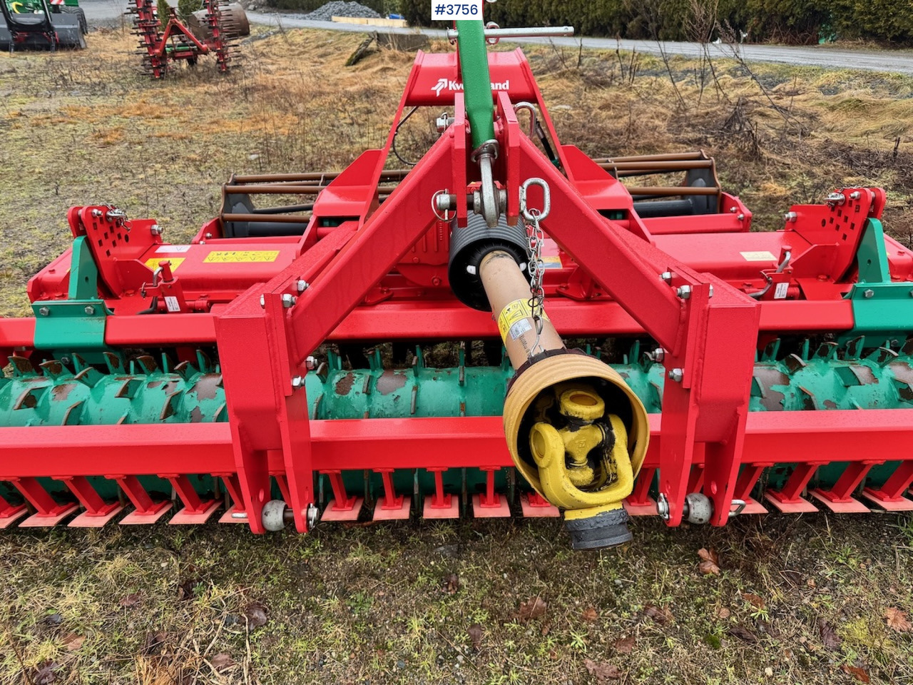 2016 Kverneland NG-S 101 rotary harrow w/ frontkit. - Maquina para lavrar a terra: foto 3 2016 Kverneland NG-S 101 rotary harrow w/ frontkit. - Maquina para lavrar a terra: foto 3