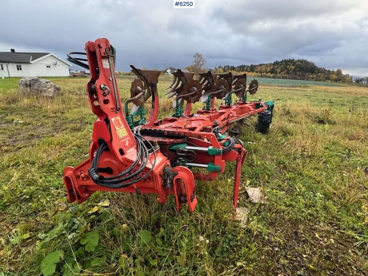 Maquina para lavrar a terra 2017 Kverneland EG 5-coil reversible plow w/ new coulters and extra equipment!: foto 10 Maquina para lavrar a terra 2017 Kverneland EG 5-coil reversible plow w/ new coulters and extra equipment!: foto 10