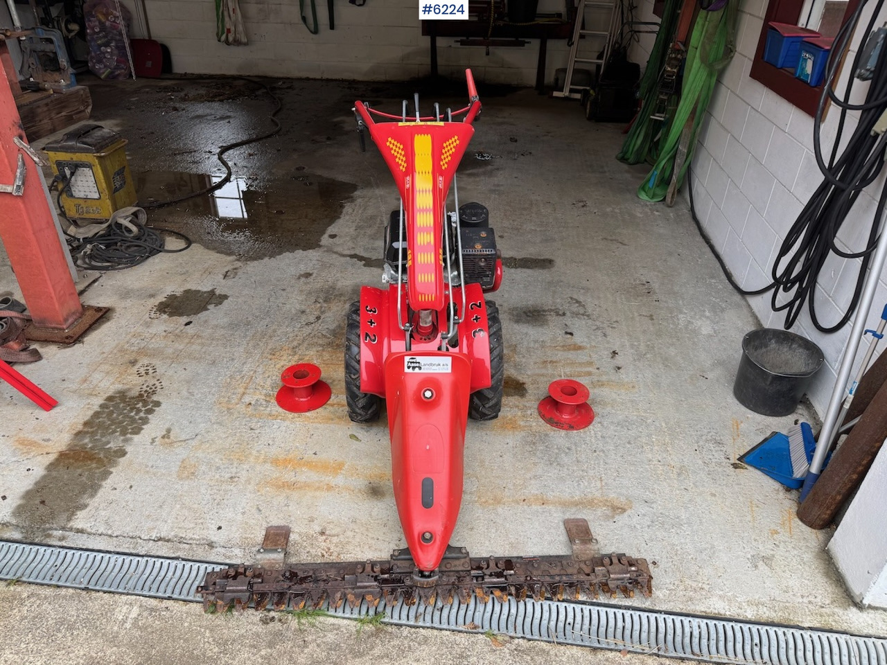 2017 MAB 135 Two-wheel mower - Máquina para produção de feno: foto 1 2017 MAB 135 Two-wheel mower - Máquina para produção de feno: foto 1