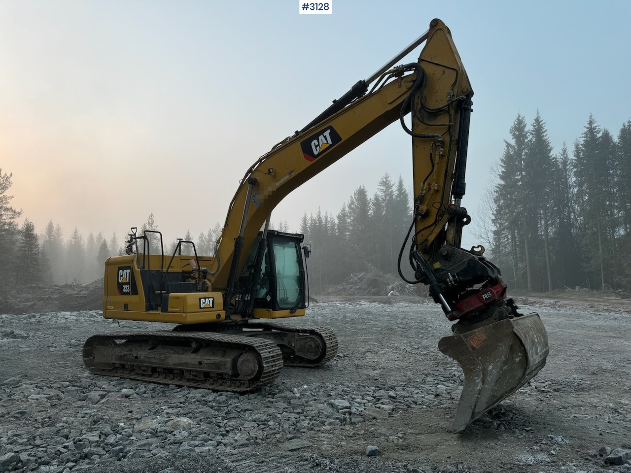 2018 Cat 323-07 with rototilt, grading bucket, and digging bucket - Escavadeira: foto 4 2018 Cat 323-07 with rototilt, grading bucket, and digging bucket - Escavadeira: foto 4