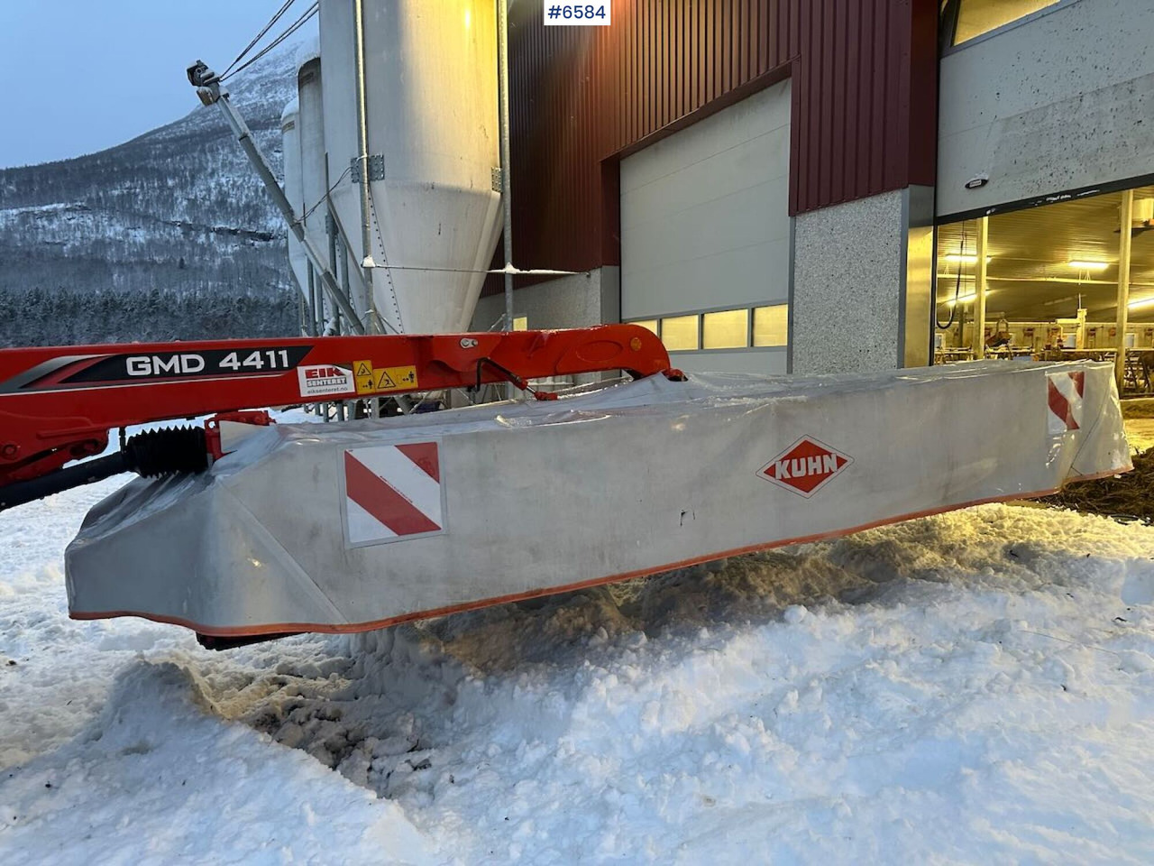 2018 Kuhn GMD 4411-FF slåmaskin - Máquina para produção de feno: foto 1 2018 Kuhn GMD 4411-FF slåmaskin - Máquina para produção de feno: foto 1