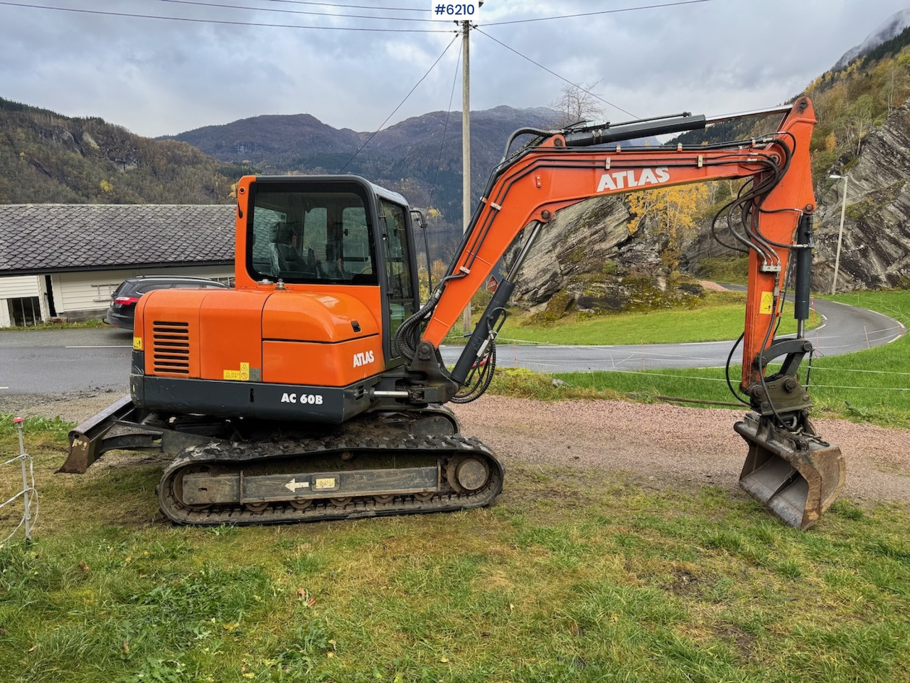 2019 Atlas AC 60B with 3 buckets, grapple, and spike. Low hours!! - Escavadeira: foto 1 2019 Atlas AC 60B with 3 buckets, grapple, and spike. Low hours!! - Escavadeira: foto 1