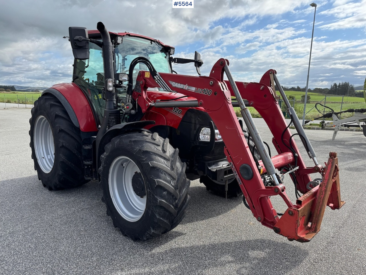 2019 Case IH Luxxum 120 m/ frontlaster. - Trator: foto 1 2019 Case IH Luxxum 120 m/ frontlaster. - Trator: foto 1