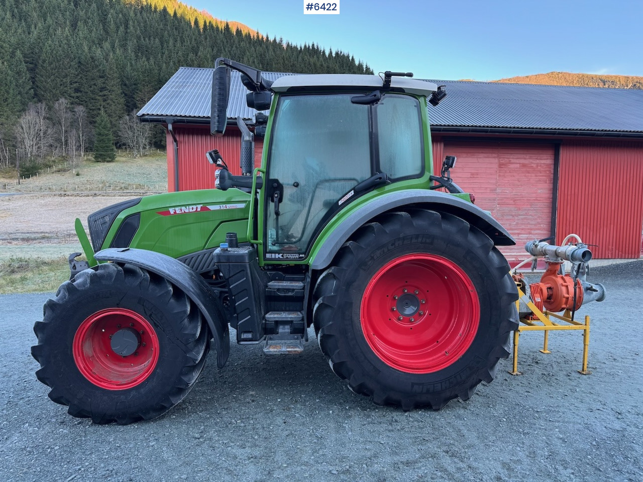 2021 Fendt 314 Vario Profi Plus w/ front hydraulics and front PTO. Low hours! - Trator: foto 2 2021 Fendt 314 Vario Profi Plus w/ front hydraulics and front PTO. Low hours! - Trator: foto 2