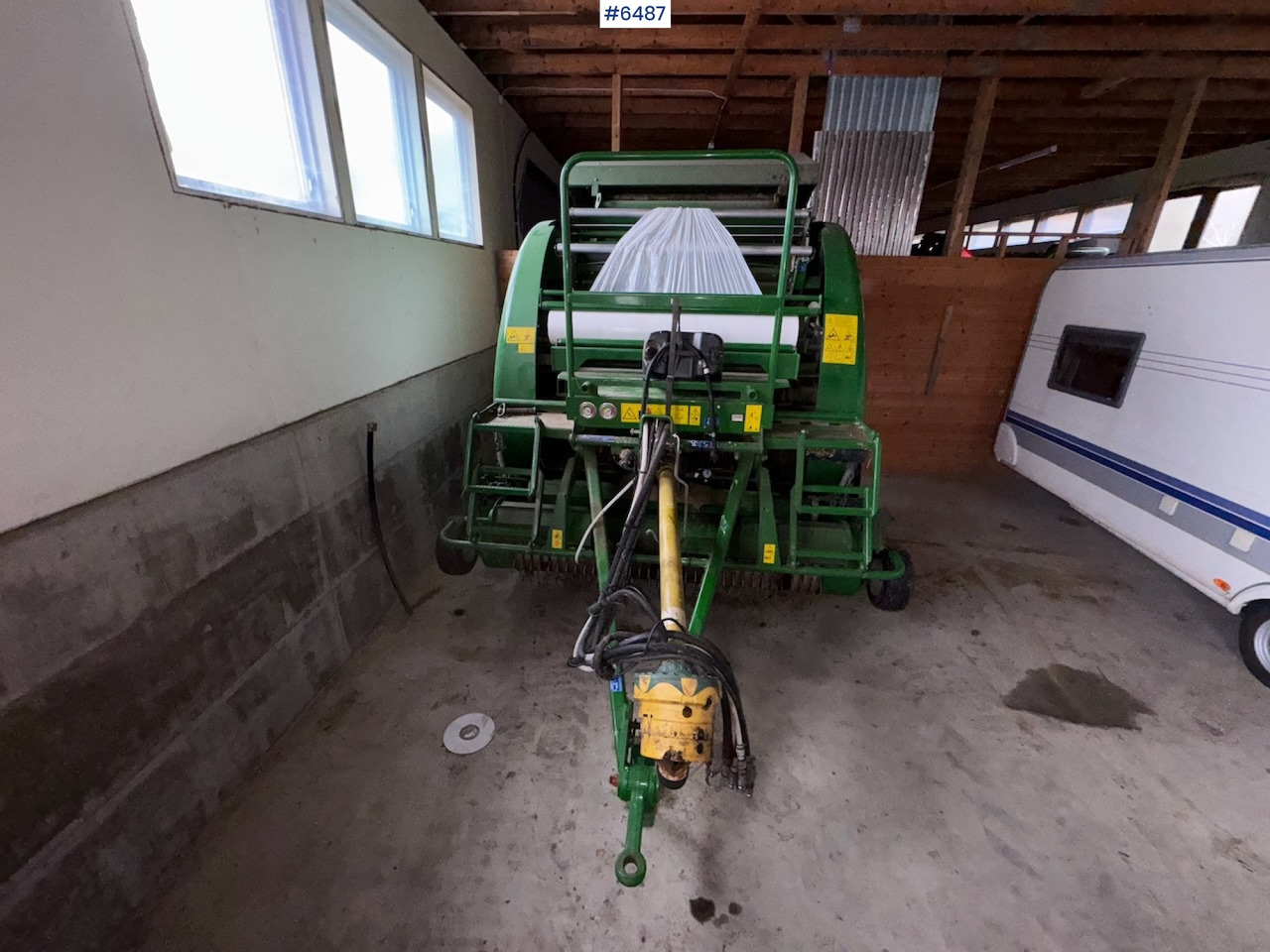 2021 McHale F5600 Plus w/ Camless Pick-Up and 710 Tires. - Máquina para produção de feno: foto 2 2021 McHale F5600 Plus w/ Camless Pick-Up and 710 Tires. - Máquina para produção de feno: foto 2