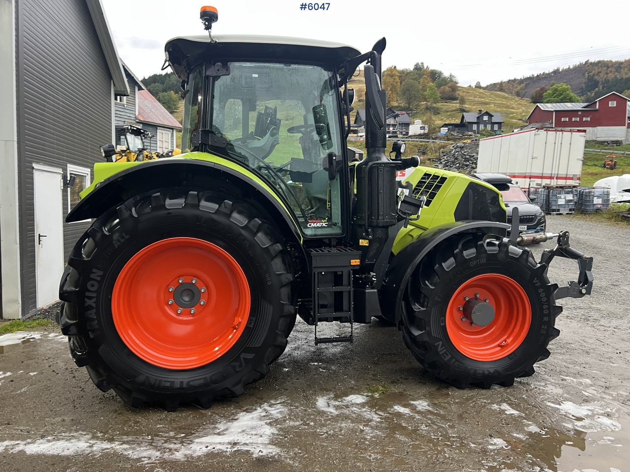 2023 Claas Arion 550 w/ quicke front loader with weight and PTO and front hydraulics - Trator: foto 5 2023 Claas Arion 550 w/ quicke front loader with weight and PTO and front hydraulics - Trator: foto 5