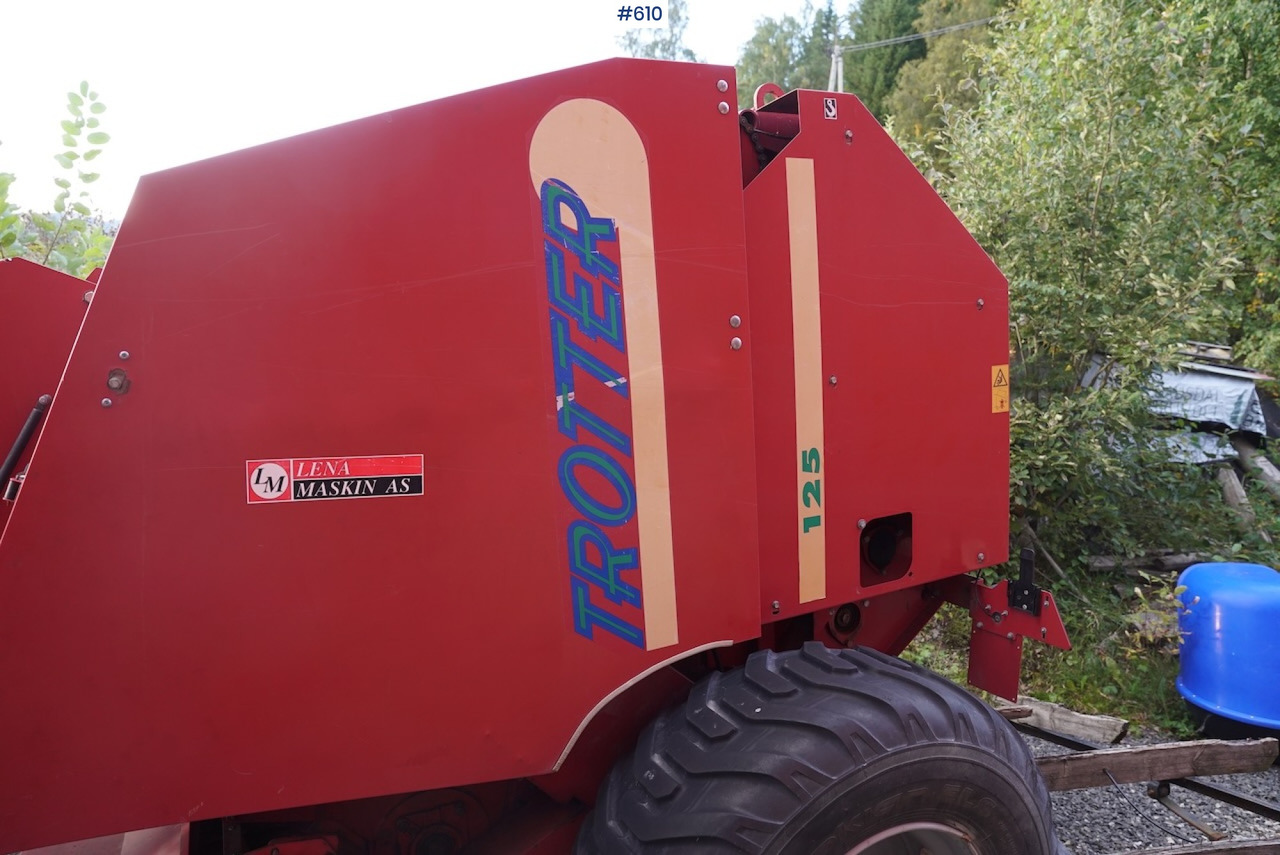 Feraboli Trotter 125 round baler - Máquina para produção de feno: foto 4 Feraboli Trotter 125 round baler - Máquina para produção de feno: foto 4