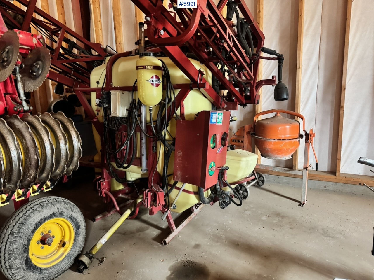 Hardi Åkersprøyte. 21 w booms. - Pulverizador agricola: foto 1 Hardi Åkersprøyte. 21 w booms. - Pulverizador agricola: foto 1