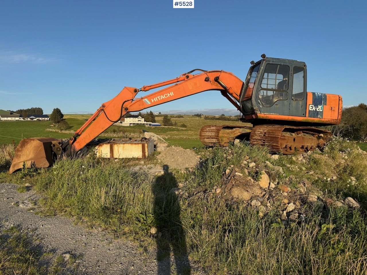 Hitachi EX 120-2. - Escavadeira: foto 2 Hitachi EX 120-2. - Escavadeira: foto 2