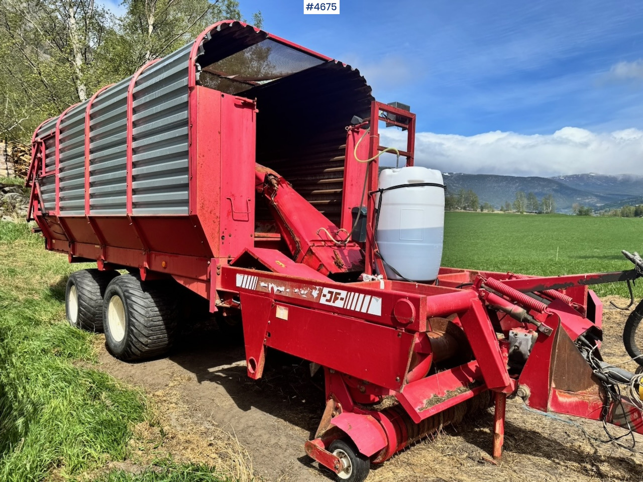 JF Forage Pickup Wagon – 40 m³ – In Good Condition! - Máquina para produção de feno: foto 5 JF Forage Pickup Wagon – 40 m³ – In Good Condition! - Máquina para produção de feno: foto 5