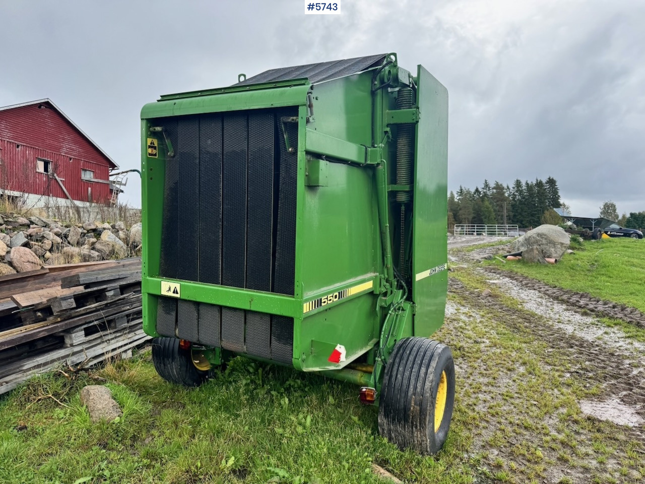 Máquina para produção de feno John Deere 550 Round Baler.: foto 7 Máquina para produção de feno John Deere 550 Round Baler.: foto 7