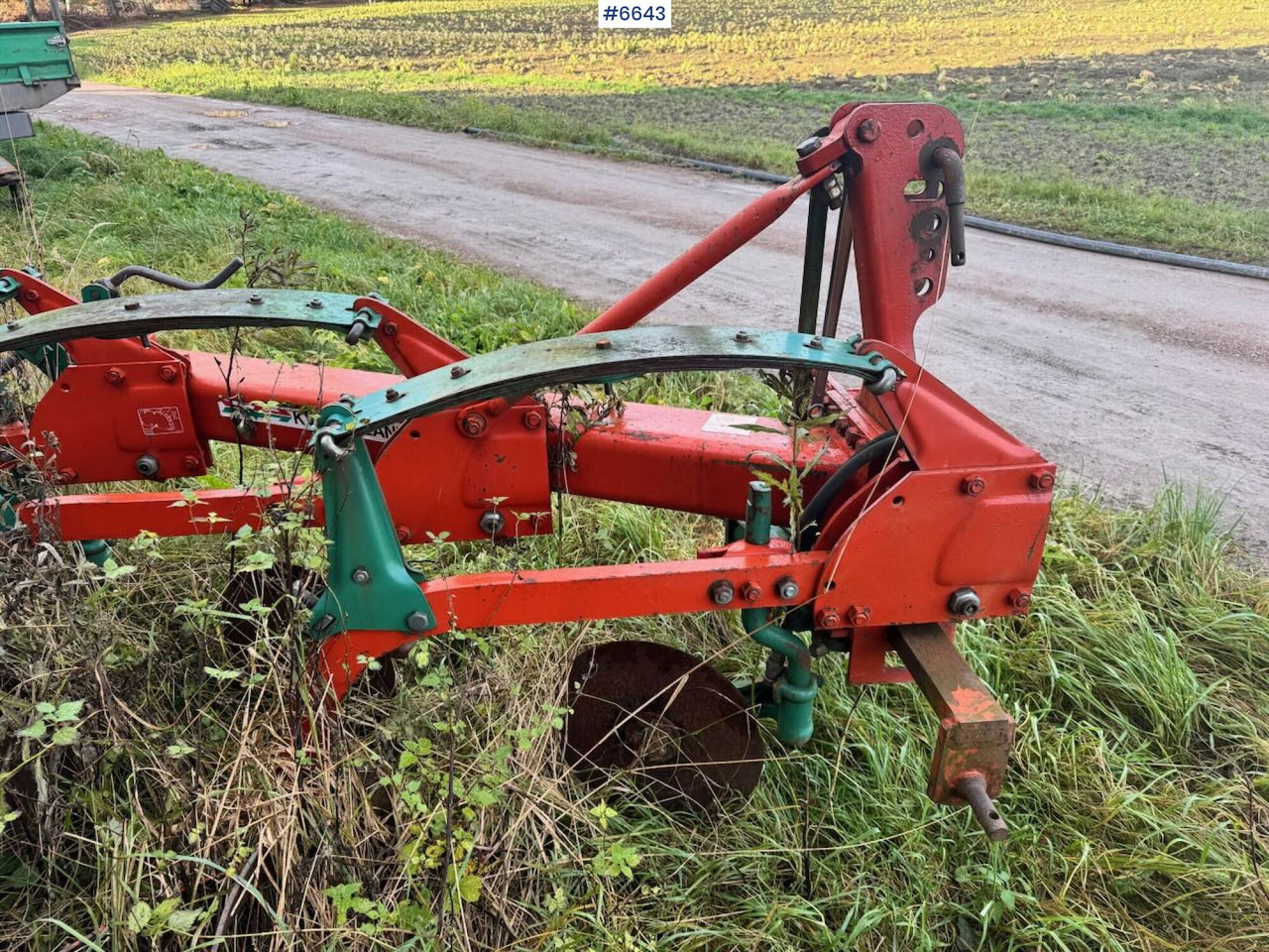 Kverneland Mod A 3 skjærs plog - Maquina para lavrar a terra: foto 5 Kverneland Mod A 3 skjærs plog - Maquina para lavrar a terra: foto 5