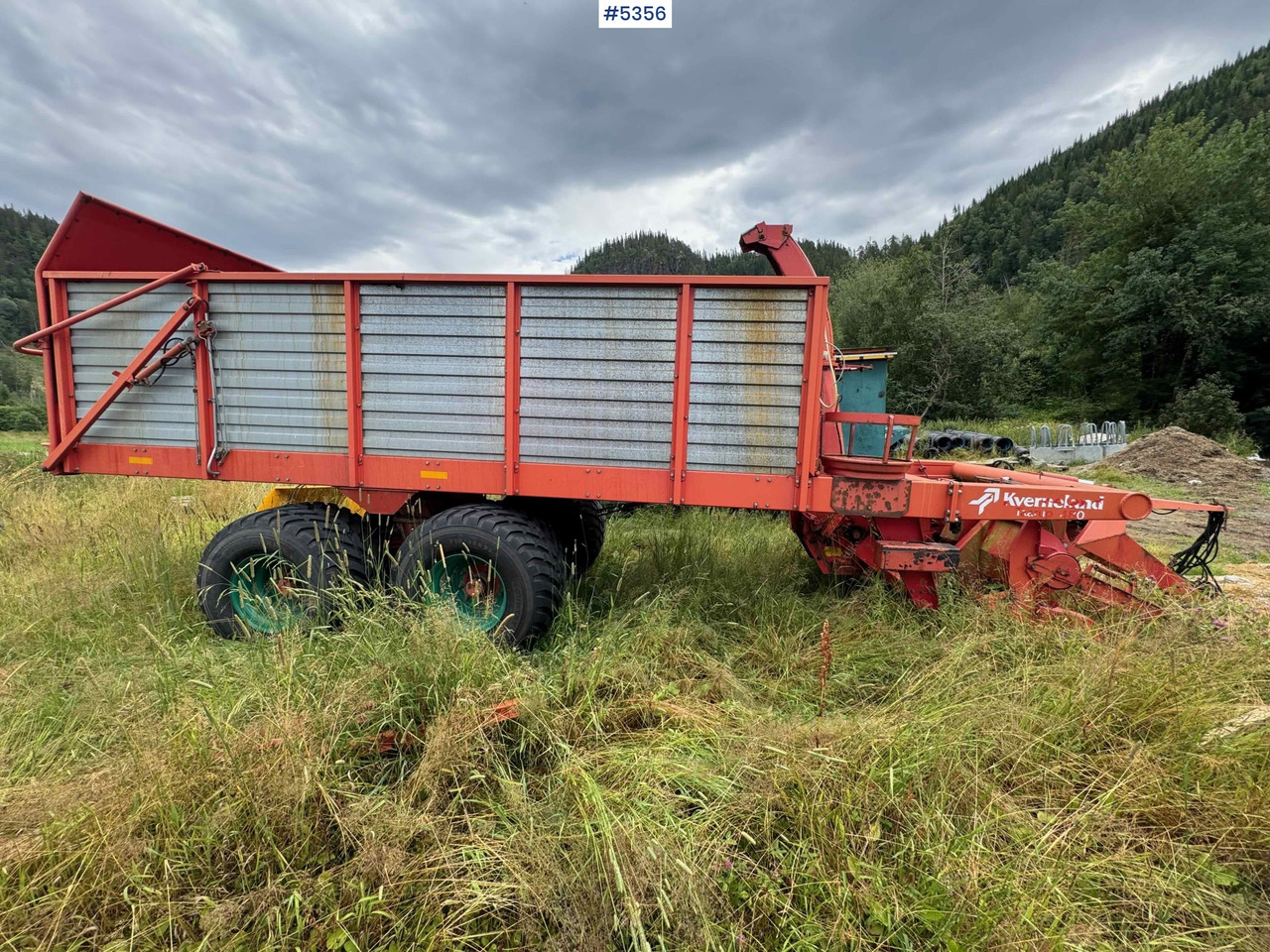 Kverneland Tårup 480 grass trailer w/ trimmer! - Máquina para produção de feno: foto 5 Kverneland Tårup 480 grass trailer w/ trimmer! - Máquina para produção de feno: foto 5