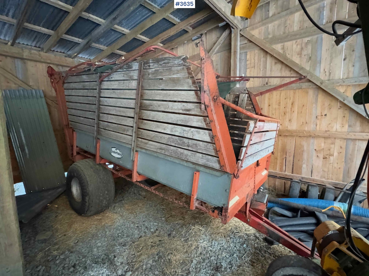 Kverneland UN7000 unloading trailer - Máquina para produção de feno: foto 5 Kverneland UN7000 unloading trailer - Máquina para produção de feno: foto 5