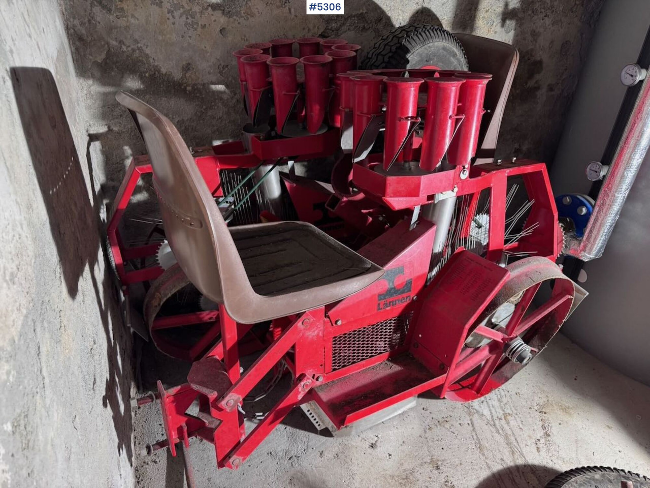 Lannen og Nibex Planting Machines - Maquina para lavrar a terra: foto 3 Lannen og Nibex Planting Machines - Maquina para lavrar a terra: foto 3