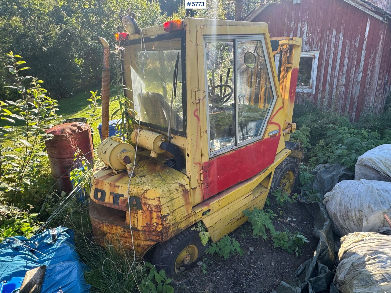 Toyota 02-3FD25 Truck. Repair object - Empilhadeira: foto 3 Toyota 02-3FD25 Truck. Repair object - Empilhadeira: foto 3