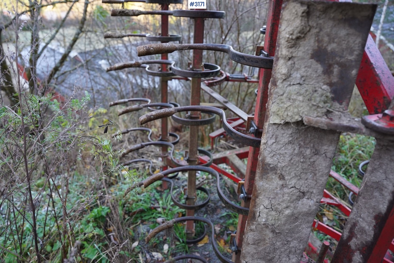 Maquina para lavrar a terra Väderstad harrow 3,4 M: foto 6