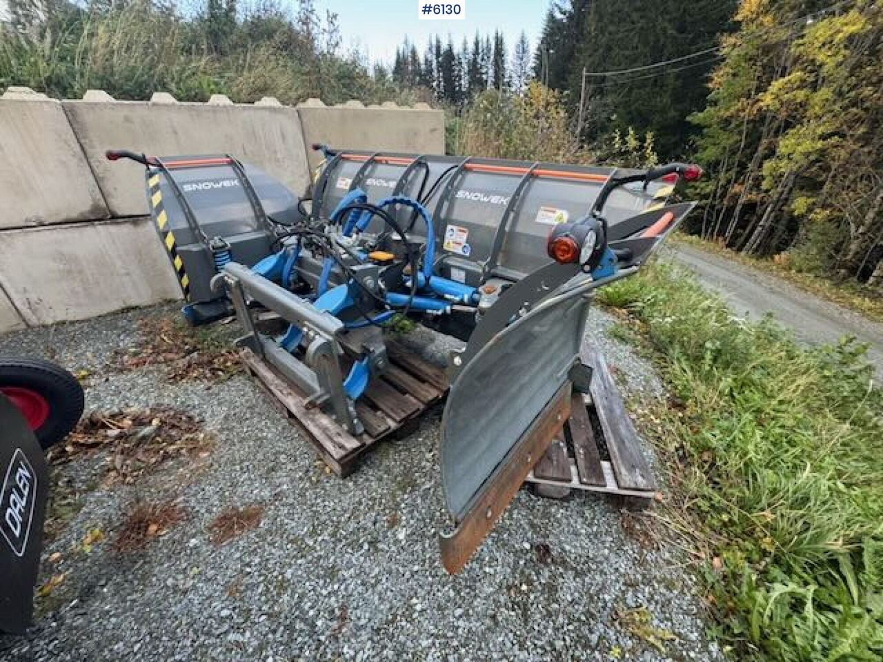 2023 Snowek U420 U-plow w/ remote control! - Veículo municipal/ Especial: foto 3 2023 Snowek U420 U-plow w/ remote control! - Veículo municipal/ Especial: foto 3