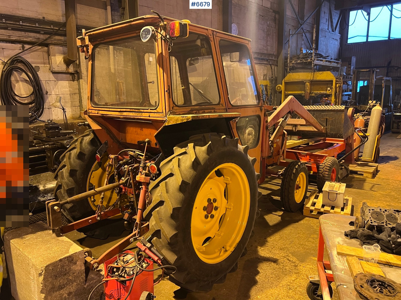 Volvo T430K traktor m/ frontlaster og skuffe - Trator: foto 2 Volvo T430K traktor m/ frontlaster og skuffe - Trator: foto 2