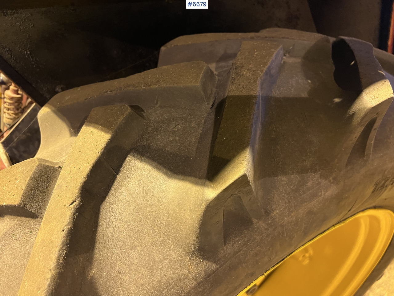 Volvo T430K traktor m/ frontlaster og skuffe - Trator: foto 4 Volvo T430K traktor m/ frontlaster og skuffe - Trator: foto 4