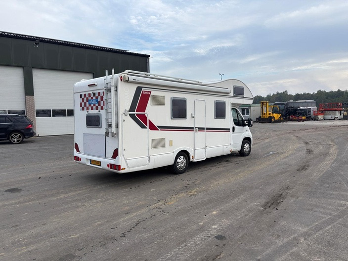 Rimor seal 9 - Autocaravana capucine: foto 3 Rimor seal 9 - Autocaravana capucine: foto 3