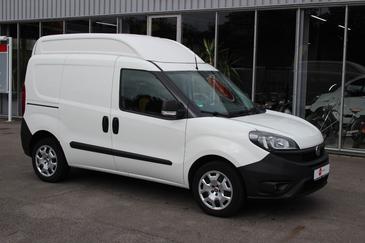 Fiat Doblo Kasten SX Klima Hochdach 51tKM 1.Hand - Furgão de passageiros: foto 2 Fiat Doblo Kasten SX Klima Hochdach 51tKM 1.Hand - Furgão de passageiros: foto 2