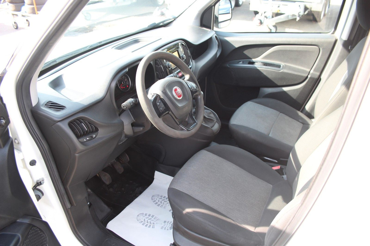 Furgão compacto Fiat Doblo SX Kasten Klima AHK Dachträger: foto 16 Furgão compacto Fiat Doblo SX Kasten Klima AHK Dachträger: foto 16