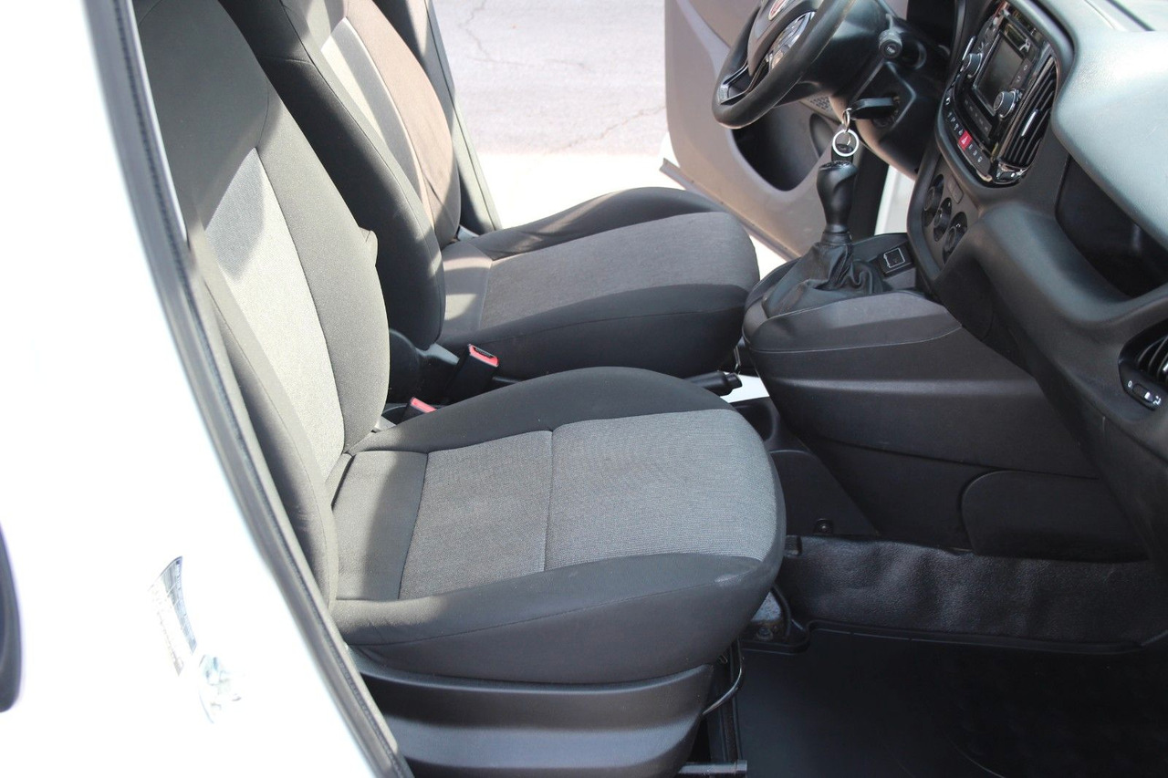 Furgão compacto Fiat Doblo SX Kasten Klima AHK Dachträger: foto 11 Furgão compacto Fiat Doblo SX Kasten Klima AHK Dachträger: foto 11