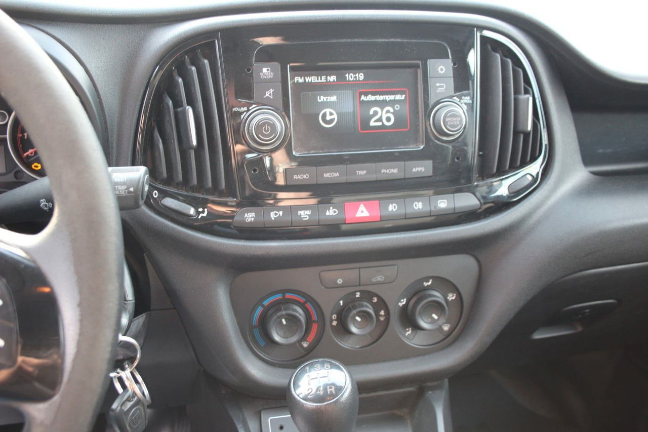 Furgão compacto Fiat Doblo SX Kasten Klima AHK Dachträger: foto 9 Furgão compacto Fiat Doblo SX Kasten Klima AHK Dachträger: foto 9