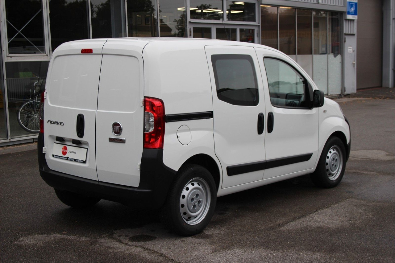 Fiat Fiorino SX Kasten Klima Sitzhzg 7600 km - Automóvel: foto 3 Fiat Fiorino SX Kasten Klima Sitzhzg 7600 km - Automóvel: foto 3
