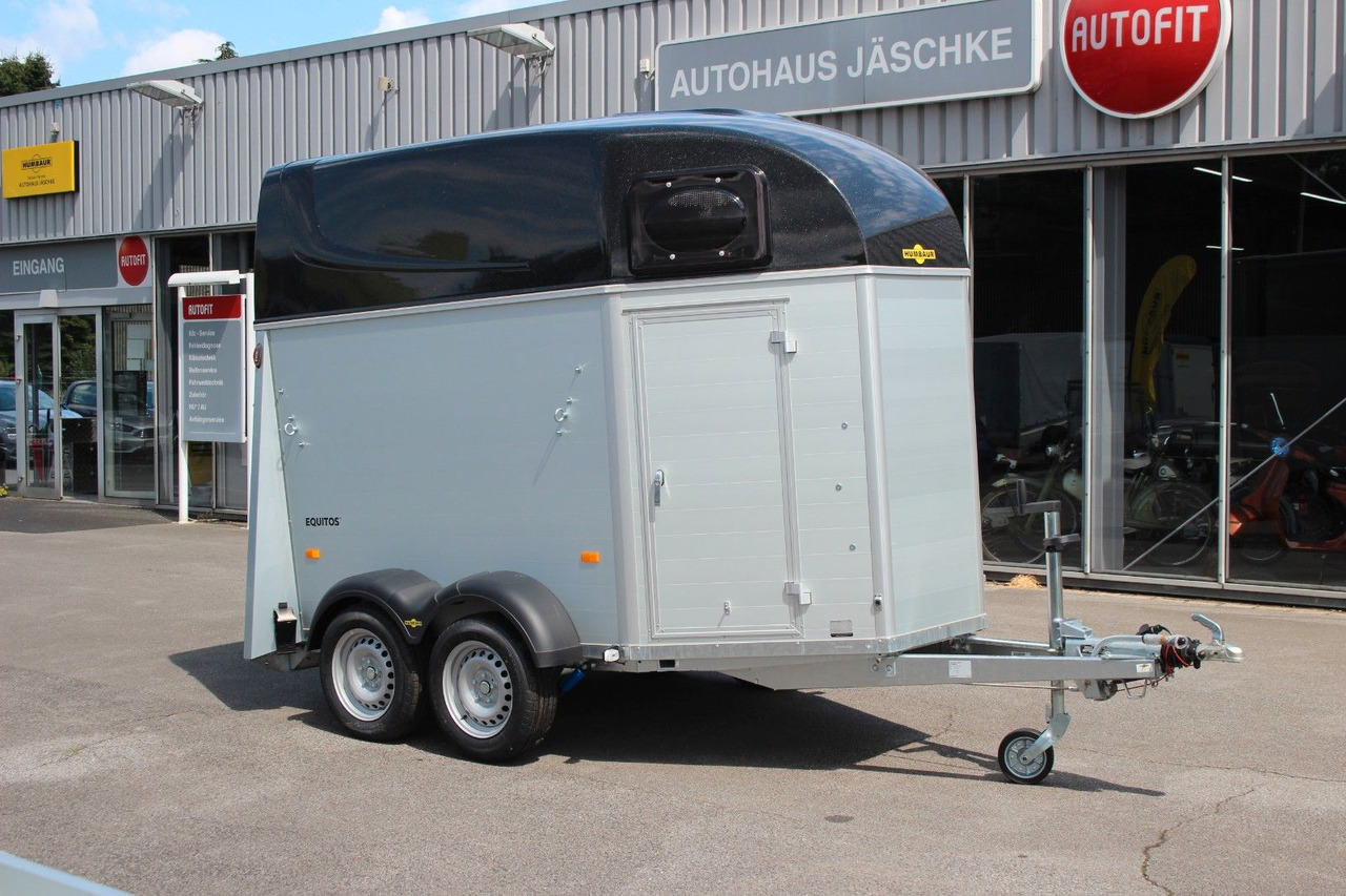 Humbaur Equitos Alu Plus 2400 Pferdeanhänger Sattelkamme - Reboque transporte de gado: foto 1 Humbaur Equitos Alu Plus 2400 Pferdeanhänger Sattelkamme - Reboque transporte de gado: foto 1