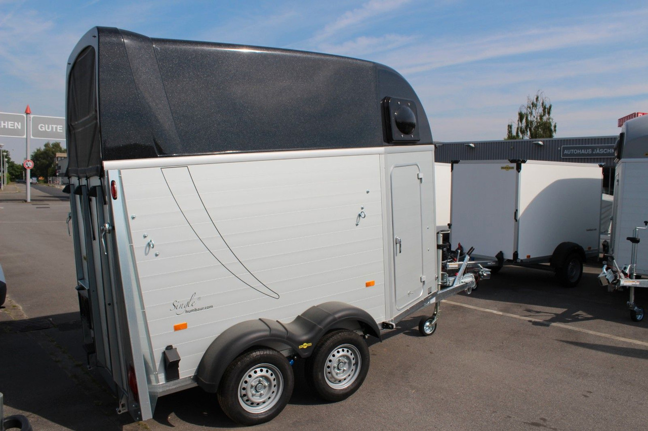 Humbaur Single Alu 1600 Pferdeanhänger Sattelkammer - Reboque transporte de gado: foto 2 Humbaur Single Alu 1600 Pferdeanhänger Sattelkammer - Reboque transporte de gado: foto 2