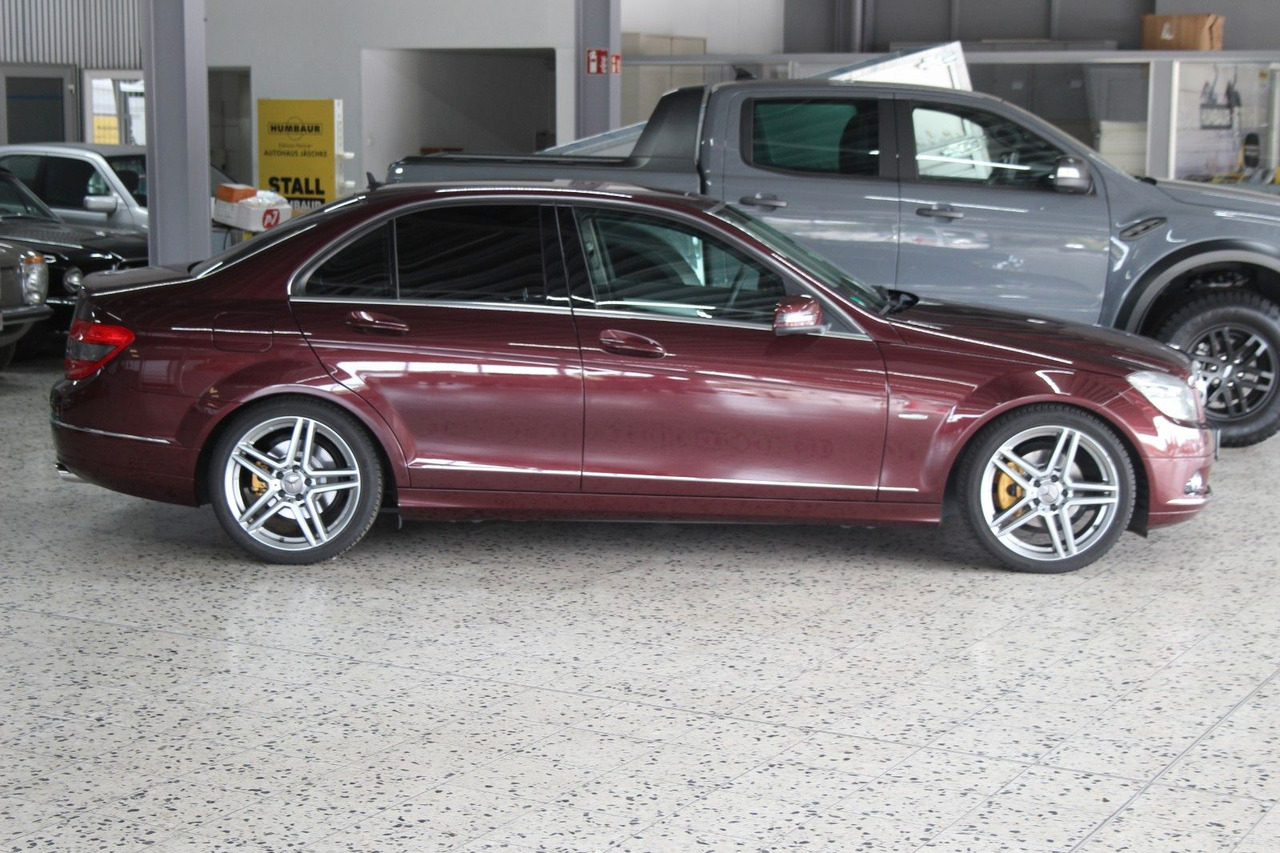 Mercedes-Benz C 230 Avantgarde Automatik sehr gepflegt! 130tKM - Sedã: foto 5 Mercedes-Benz C 230 Avantgarde Automatik sehr gepflegt! 130tKM - Sedã: foto 5