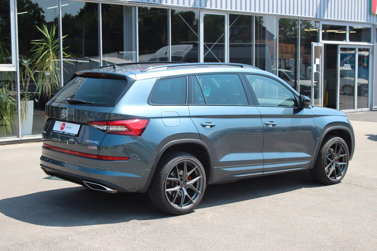 Skoda Kodiaq RS 4x4 ACC Std-Hzg Pano Alcant LED Canton - SUV: foto 3 Skoda Kodiaq RS 4x4 ACC Std-Hzg Pano Alcant LED Canton - SUV: foto 3
