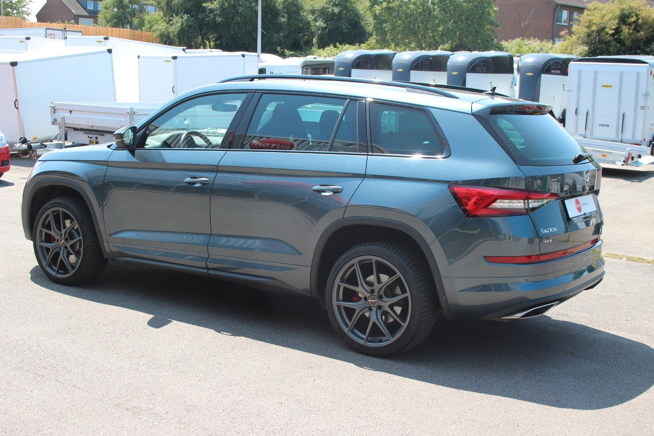Skoda Kodiaq RS 4x4 ACC Std-Hzg Pano Alcant LED Canton - SUV: foto 4 Skoda Kodiaq RS 4x4 ACC Std-Hzg Pano Alcant LED Canton - SUV: foto 4
