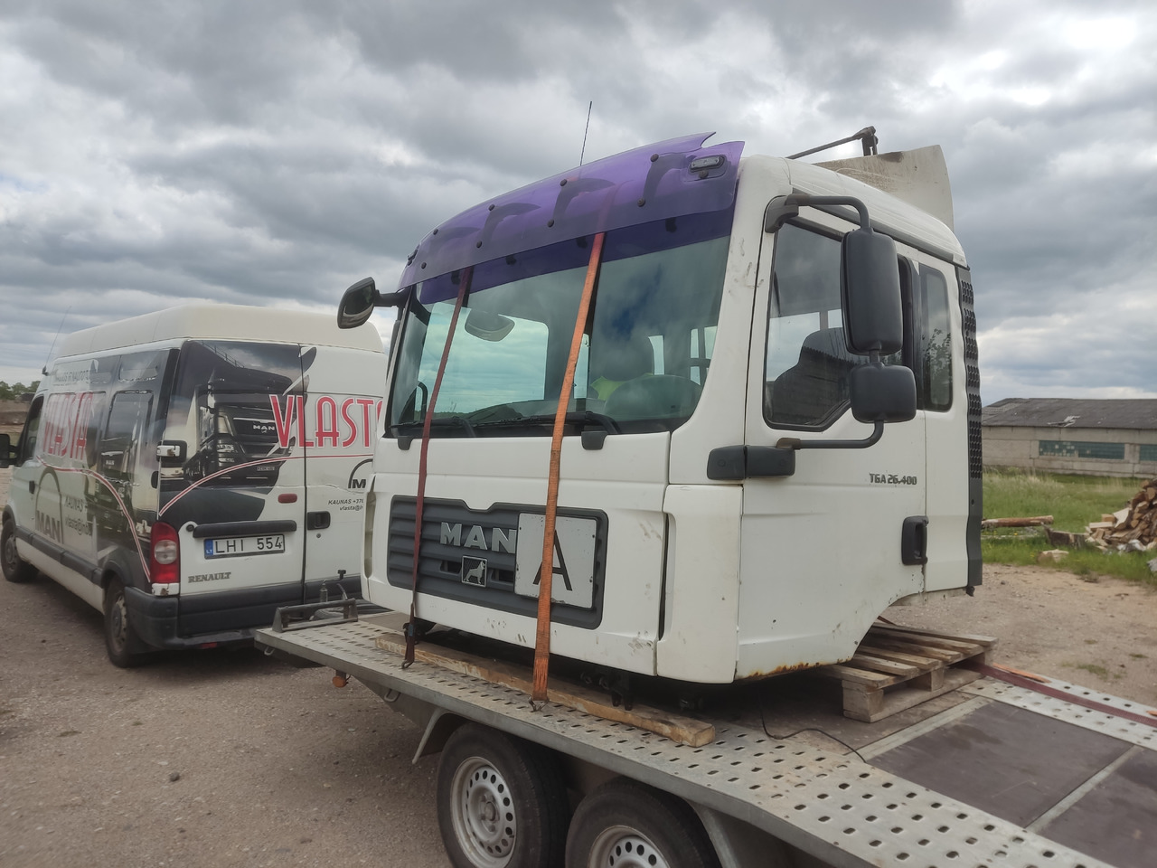 MAN cab F99/L17 - Cabine: foto 2 MAN cab F99/L17 - Cabine: foto 2