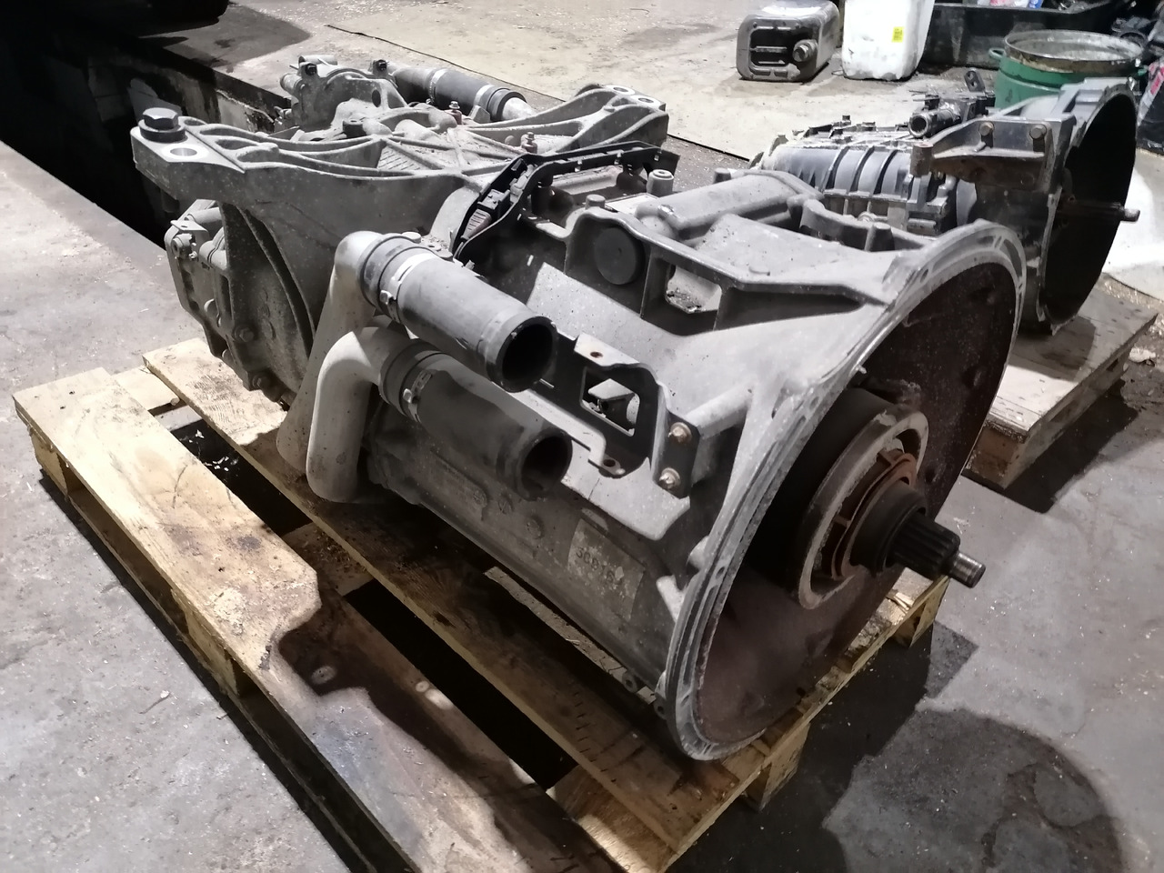 Mercedes-Benz Actros MP-4 gearbox G211-12+Retarder REPAIRED - Caixa de câmbio: foto 1 Mercedes-Benz Actros MP-4 gearbox G211-12+Retarder REPAIRED - Caixa de câmbio: foto 1