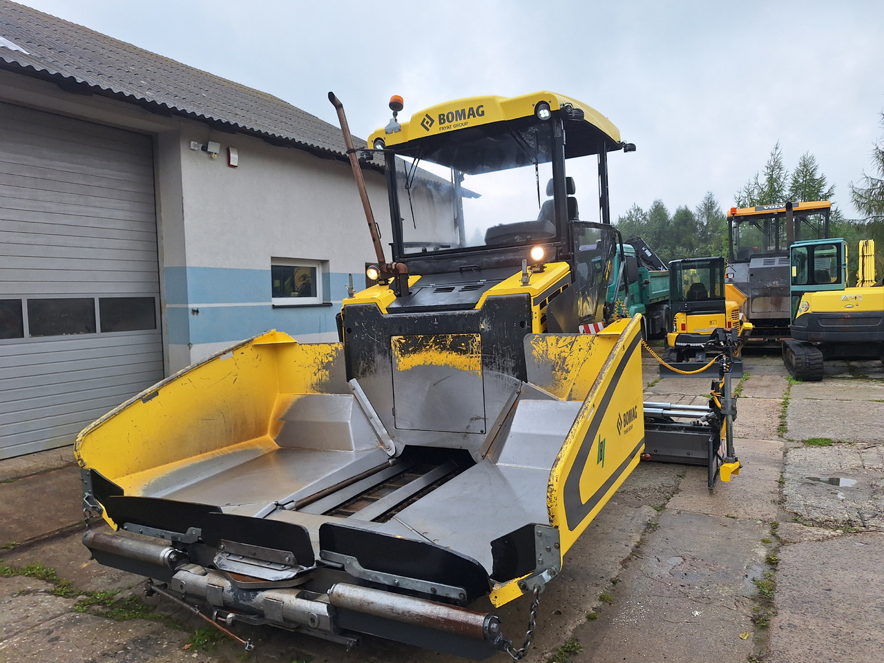 Acabadora Bomag Bf 300C-3: foto 9