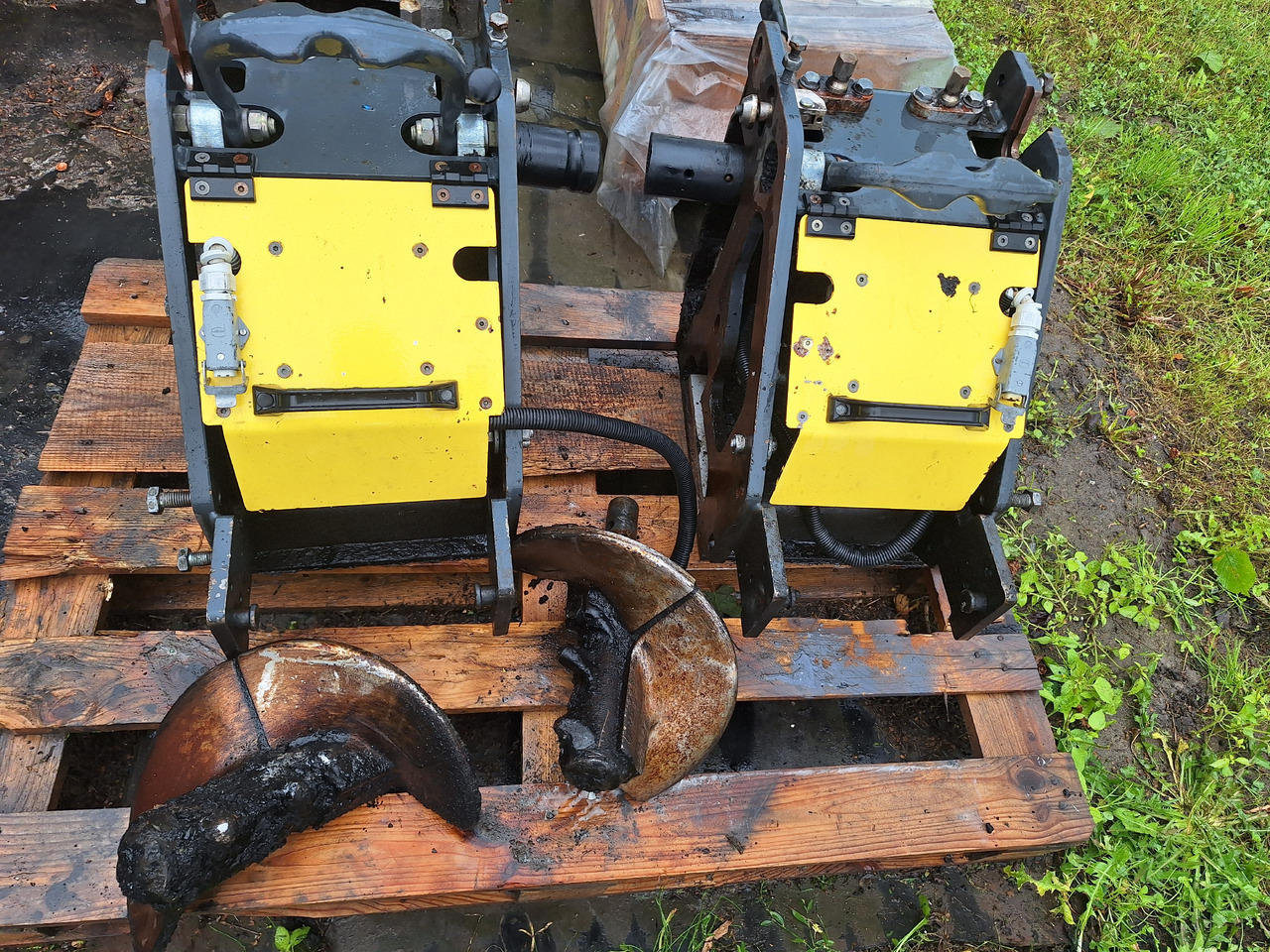 Acabadora Bomag Bf 300C-3: foto 16