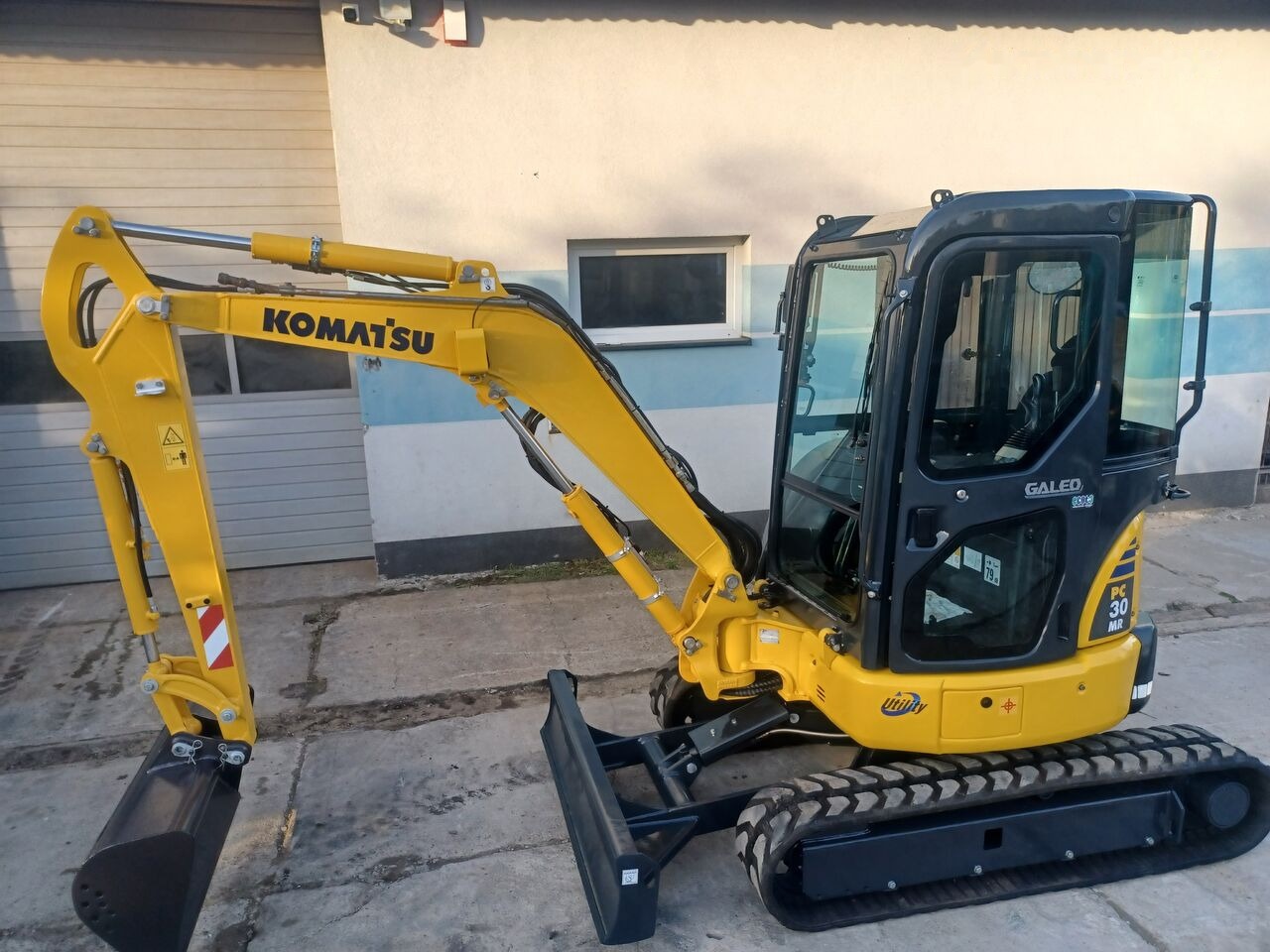 Mini escavadeira Komatsu PC30MR-3: foto 6